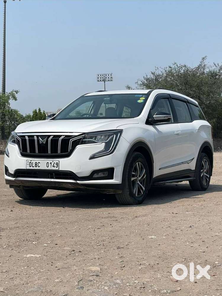 Mahindra Xuv700 2.0 Ax 5 Petrol Mt Str, 2022, Petrol