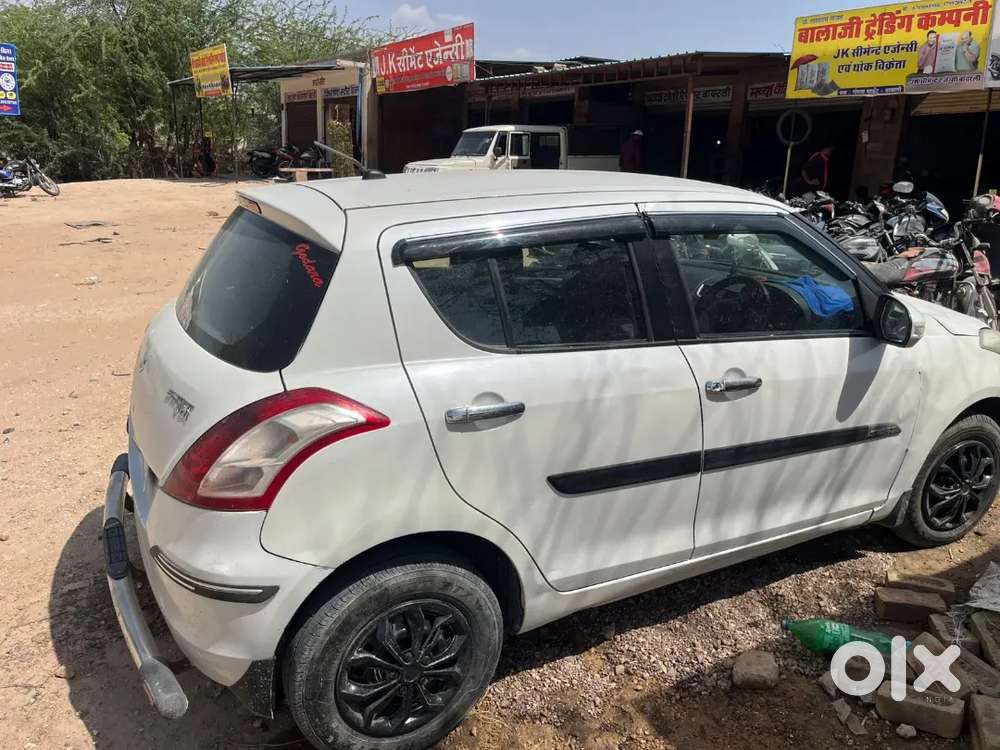 स्विफ्ट कर