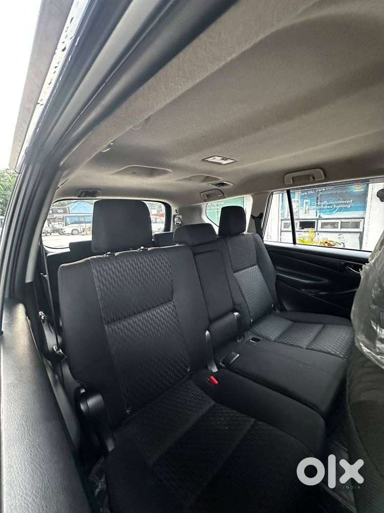 Toyota Innova Crysta 2.4 Gx Limited Edition 8 Str, 2022, Diesel