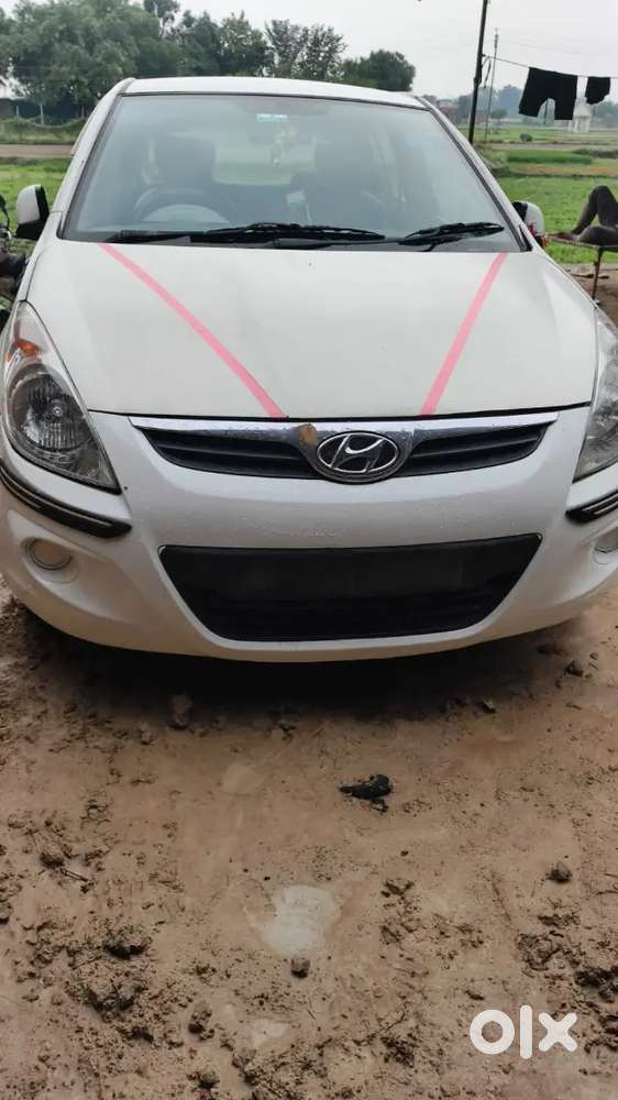 Hyundai I20 Sportz 2010 Car