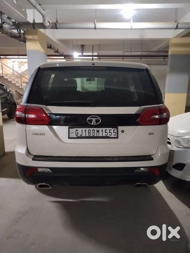 Car Tata Hexa