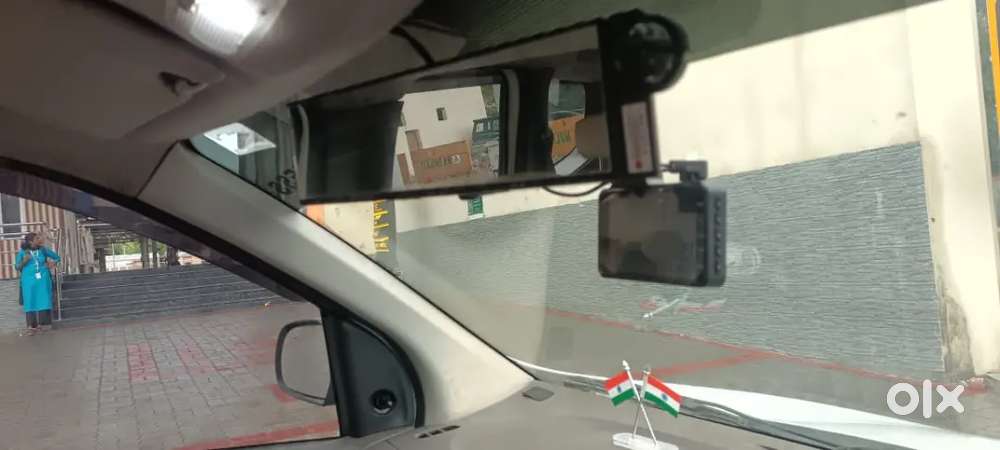 Renault Lodgy - Single Ownership - Diesel - Alloy Wheels - Pearl White