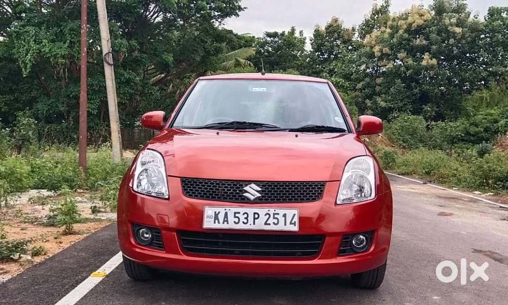 Maruti Suzuki Swift Lxi Bsiv, 2010, Petrol