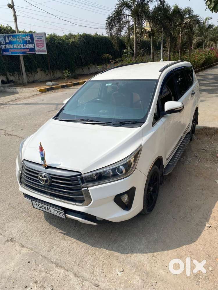Toyota Innova Crysta 2.4 G Mt 7 Str, 2017, Diesel