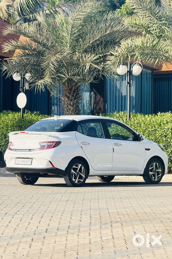 Hyundai Aura 1.2 Sx Cng, 2023, Cng & Hybrids