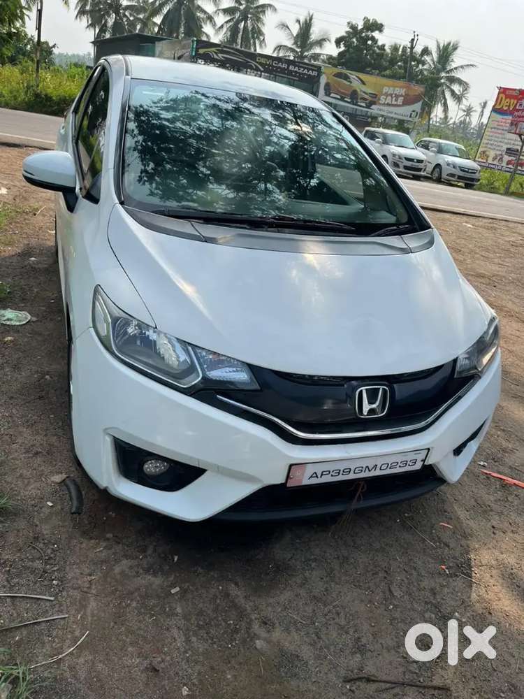 Honda Jazz 2015 Diesel Well Maintained