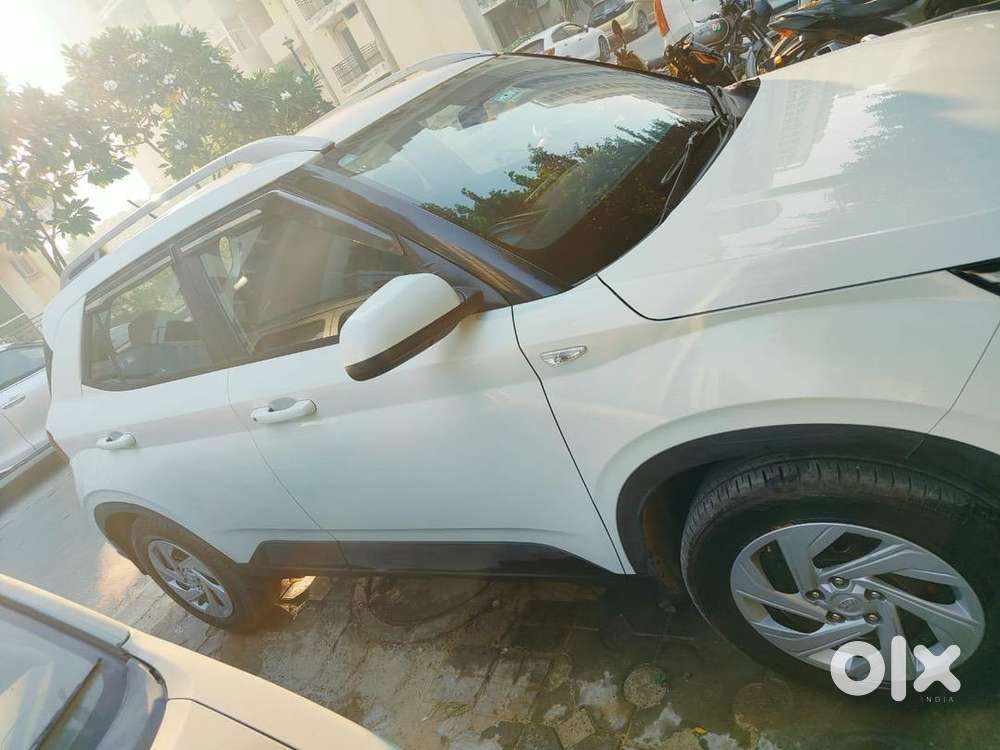 Hyundai Venue 2020 Petrol 53000 Km Driven