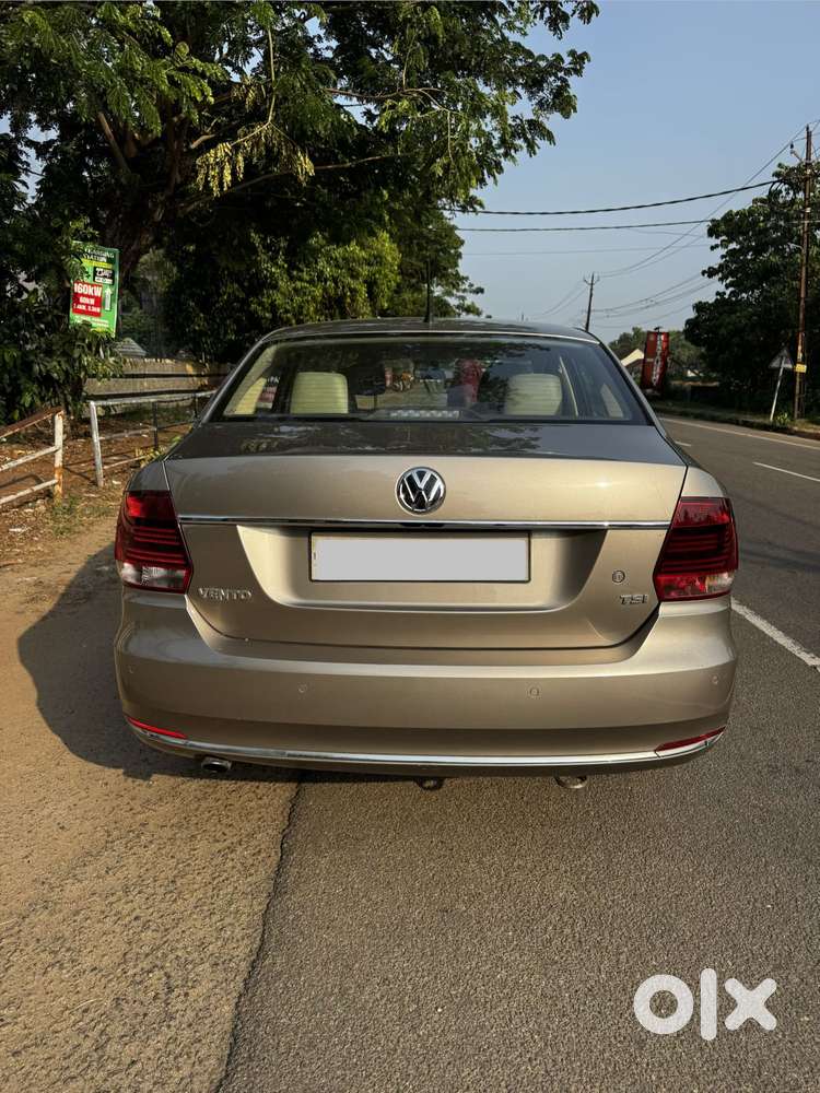 Volkswagen Vento 1.2 Tsi Highline Plus At, 2016, Petrol