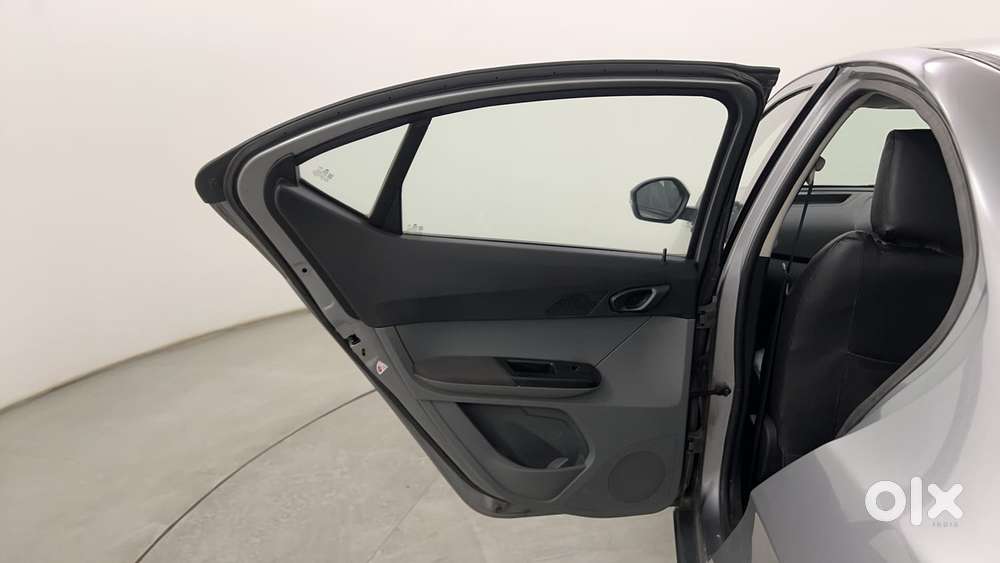Tata Tigor 1.2 Revotron Xta, 2018, Petrol
