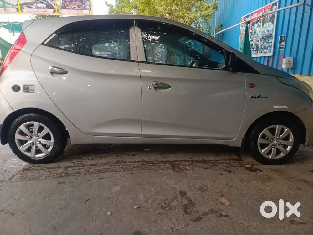 Hyundai Eon 2013 Lpg And Petrol 107521 Km Driven