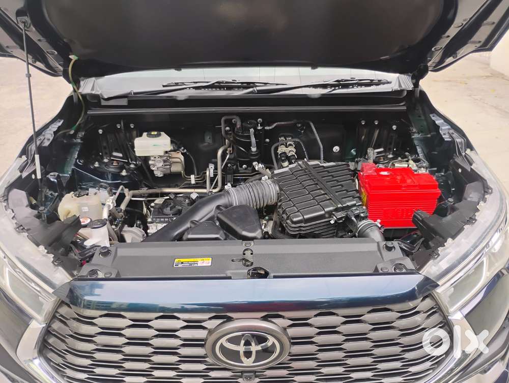 Toyota Innova Hycross 2.0 Zx Hybrid 7 Str, 2024, Petrol