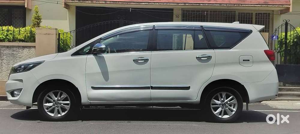 Toyota Innova Crysta 2.4 G MT 7 STR, 2019, Diesel