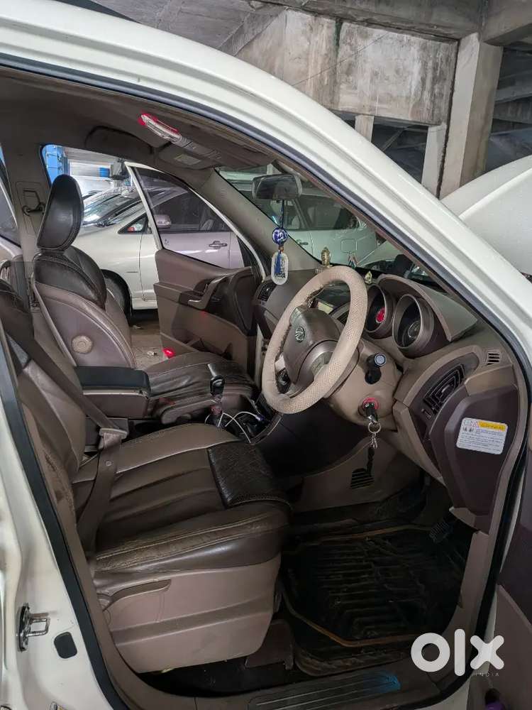 Mahindra Xuv500 Diesel 2012 Car