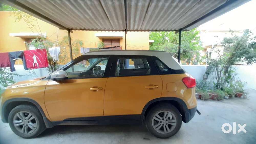 Vitara Brezza Dual Tone Fiery Yellow Zdi+ Manual