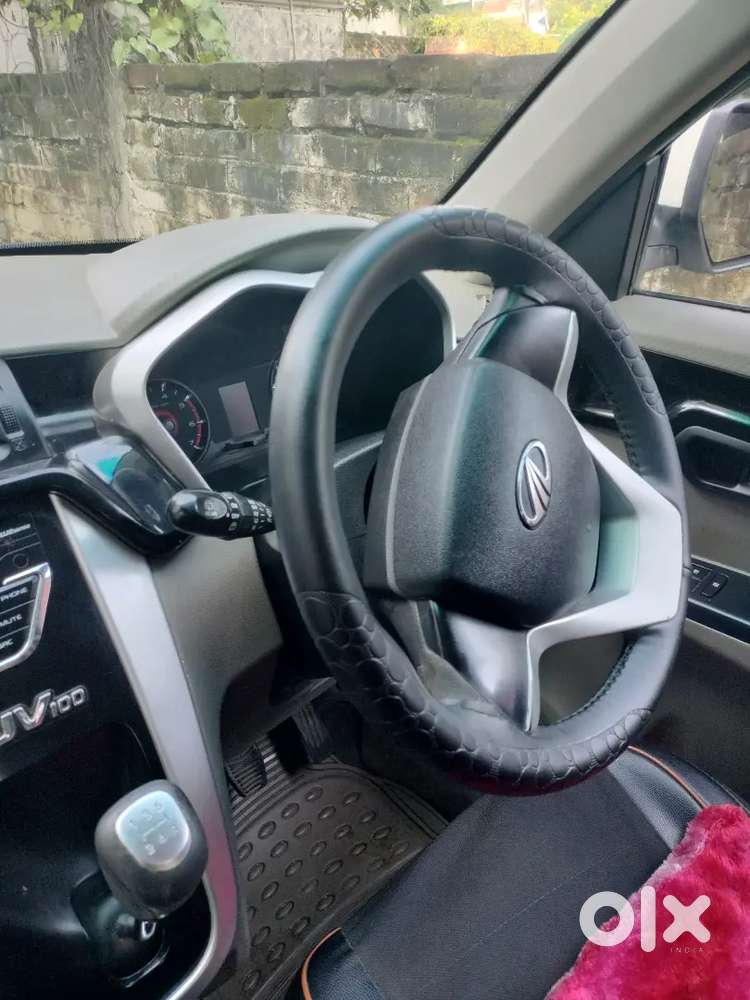 Mahindra Kuv 100 2017