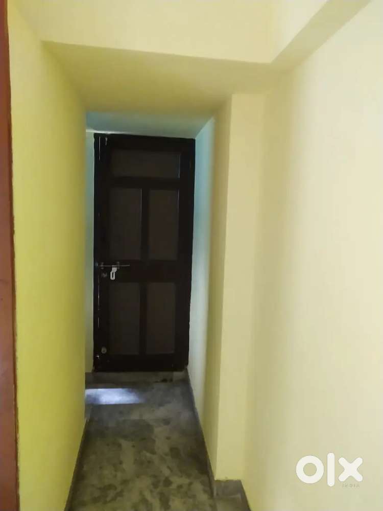 1 bhk house available in lease near by Tambaram railway station For