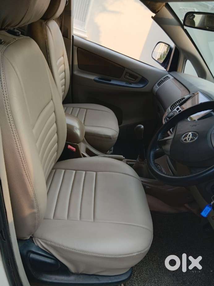Toyota Innova 2.5 G (diesel) 7 Seater, 2016, Diesel