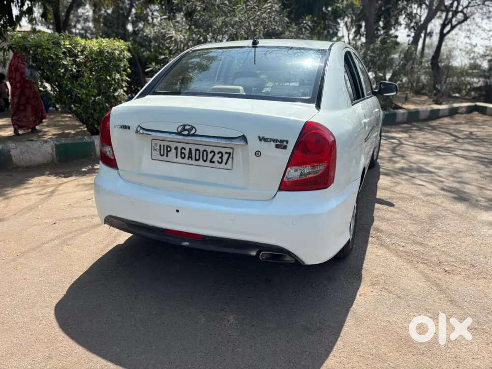 Hyundai Verna 2010 Petrol Well Maintained
