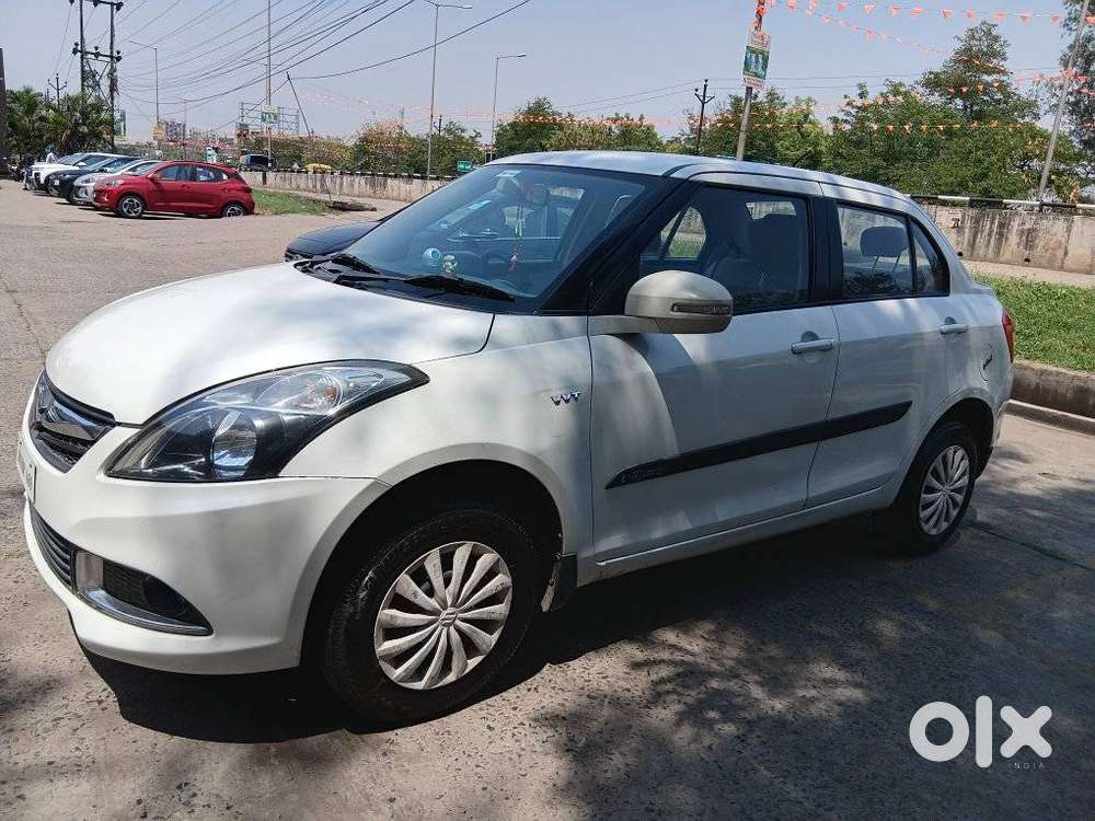 Maruti Suzuki Swift Dzire 1.2 Vxi Bsiv, 2015, Petrol