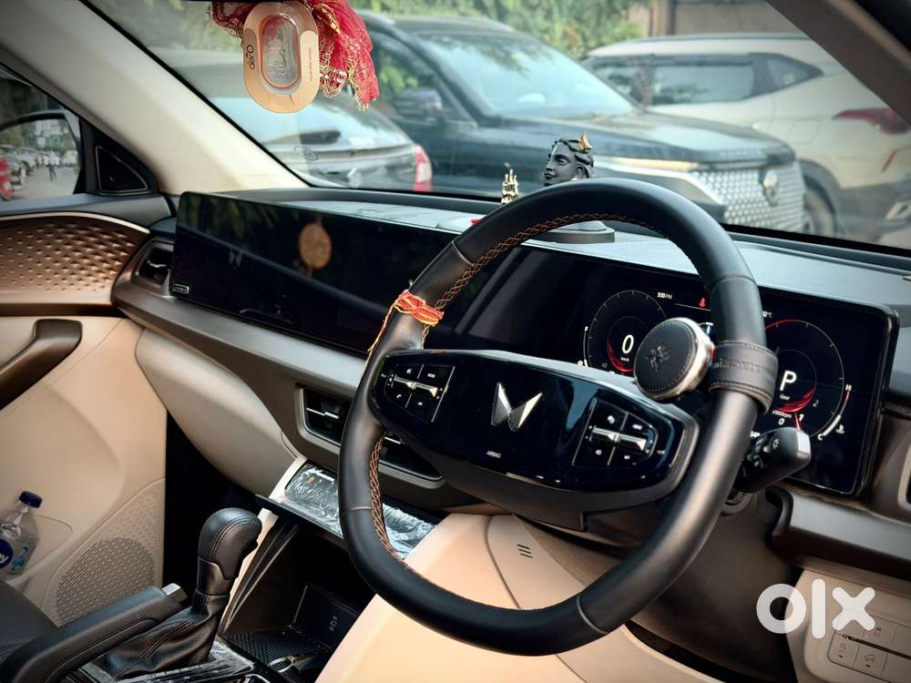 Mahindra Xuv 7xo Ax7 At, 2026, Petrol