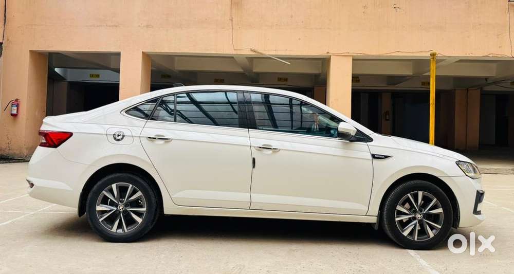 Skoda Slavia Style 2022 Model 1.0l Tsi Amt