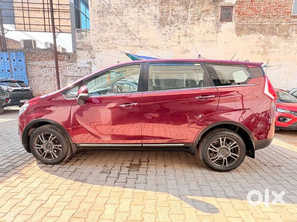 Mahindra Marazzo M8, 2019, Diesel