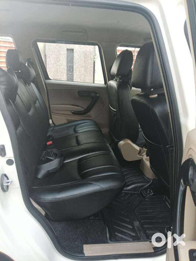 Mahindra Bolero Neo N8, 2024, Diesel