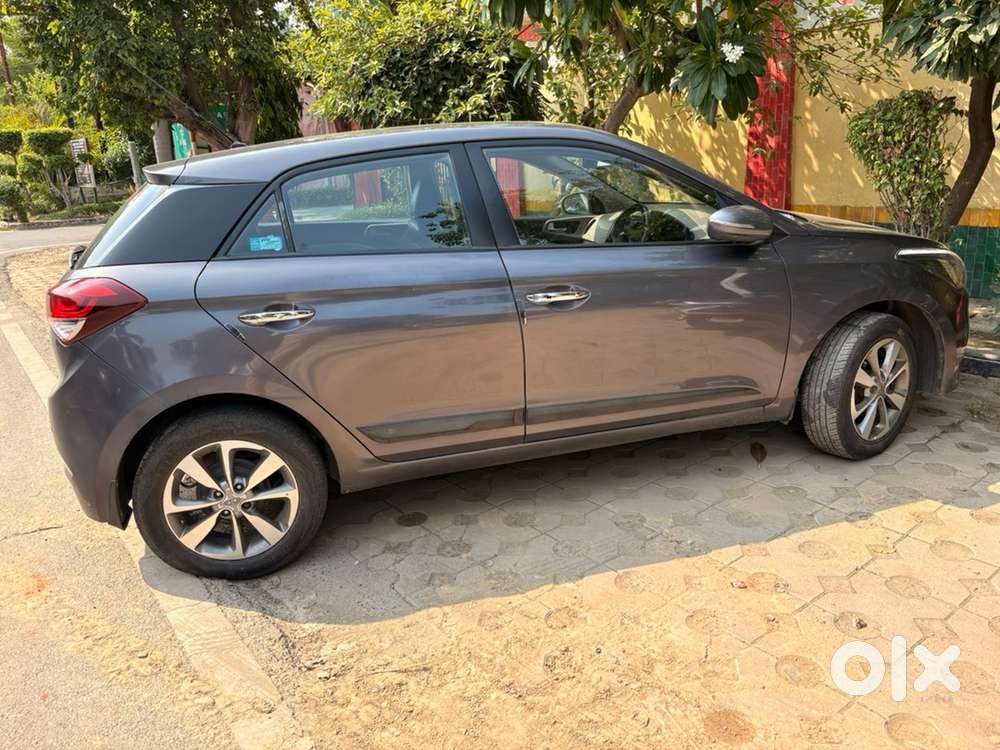 Army Officer Driven Hyundai Elite I20 Petrol Manual 2017