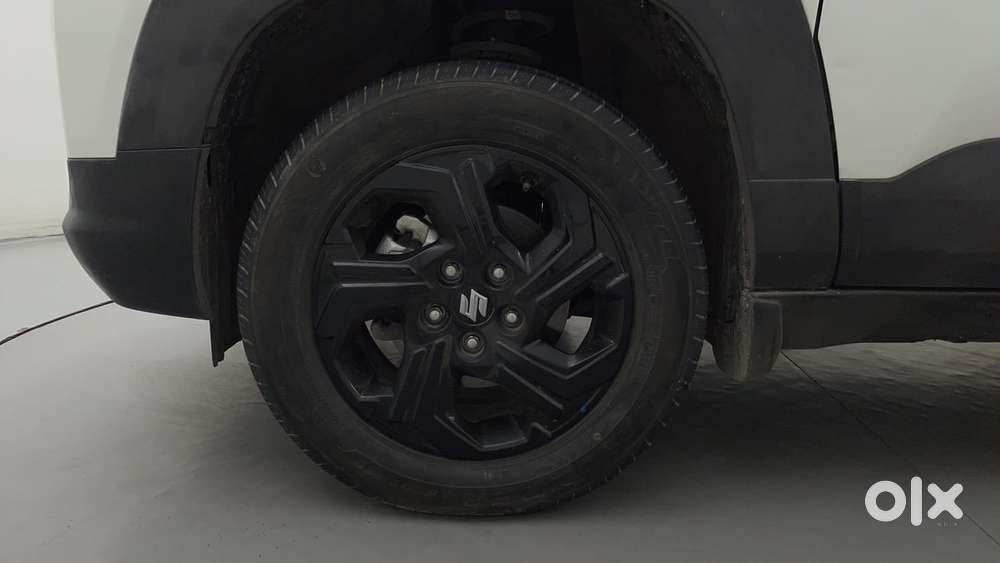 Maruti Suzuki Vitara Brezza 1.5 Zxi At, 2024, Petrol