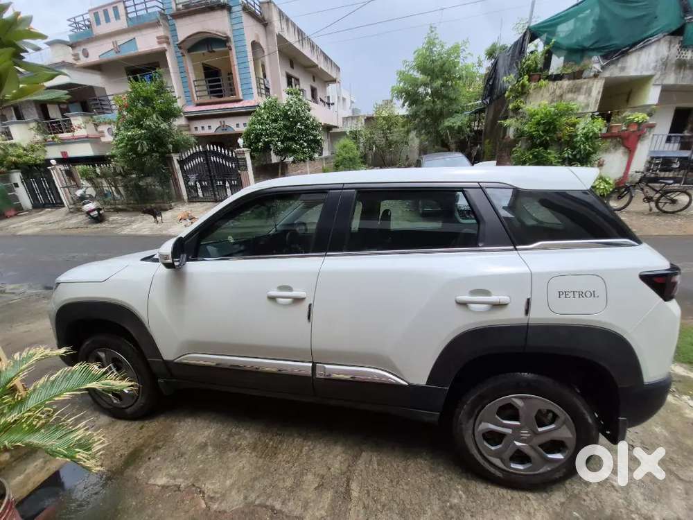 Maruti Suzuki Brezza Lxi 2025