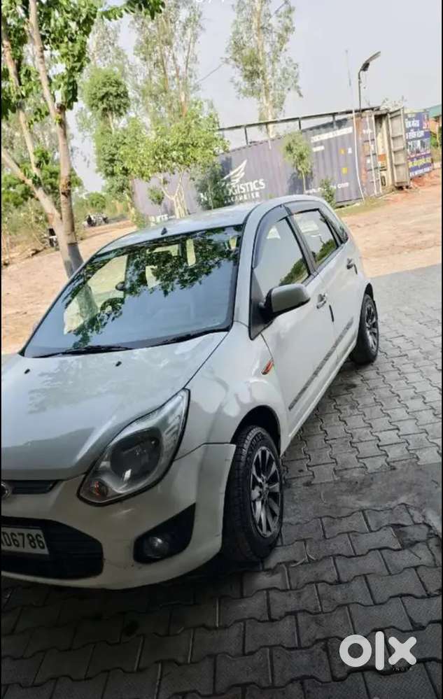 Ford Figo Diesel Zxi 2014  2029 Tak Paas