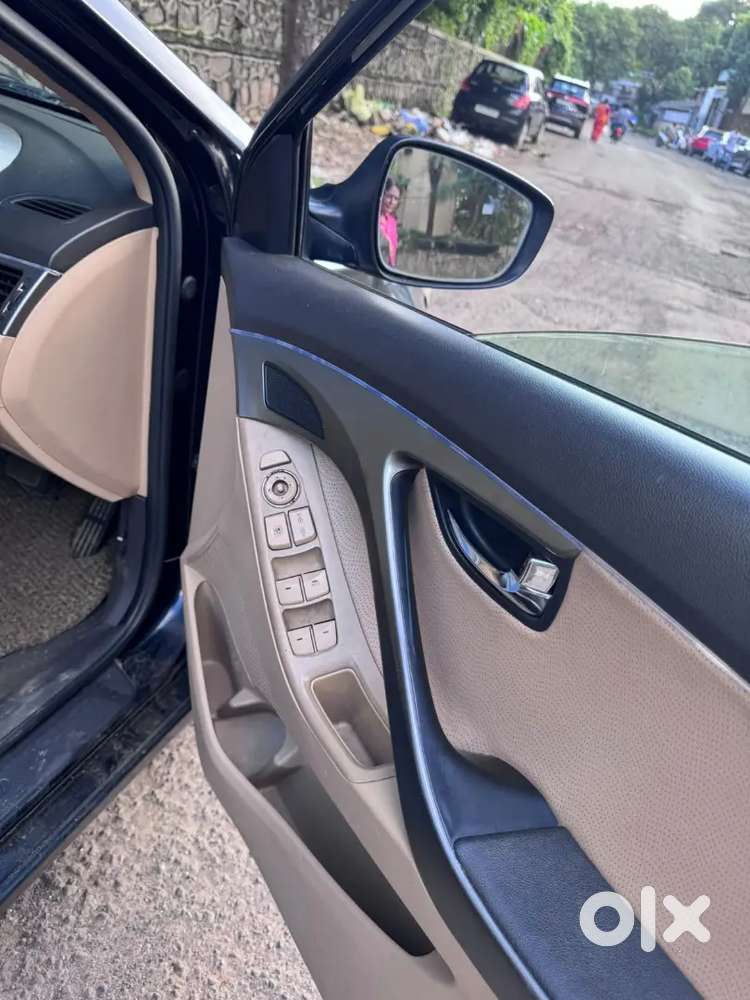 Hyundai New Elantra 2013 Petrol Well Maintained