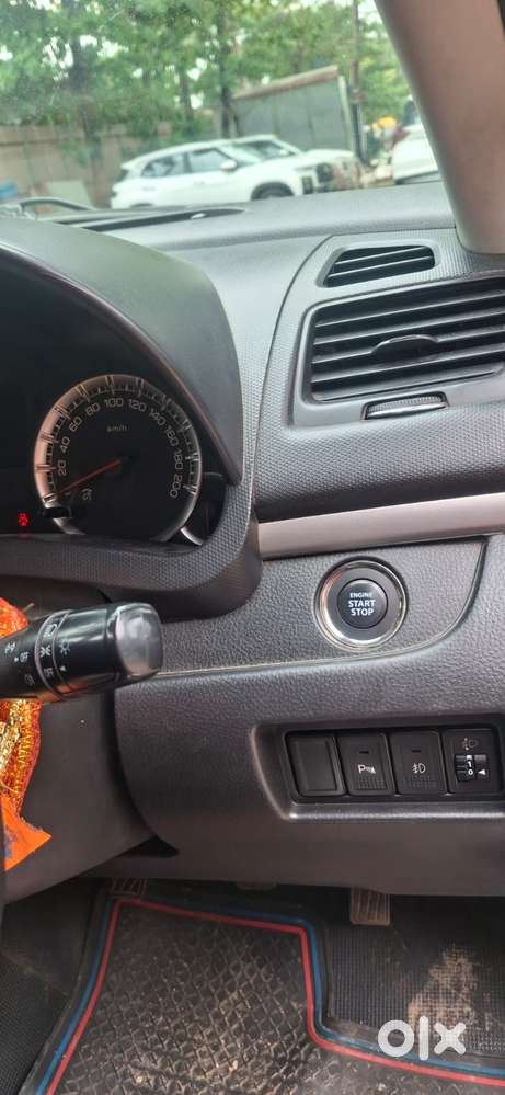 Maruti Suzuki Swift Zxi, 2015, Petrol