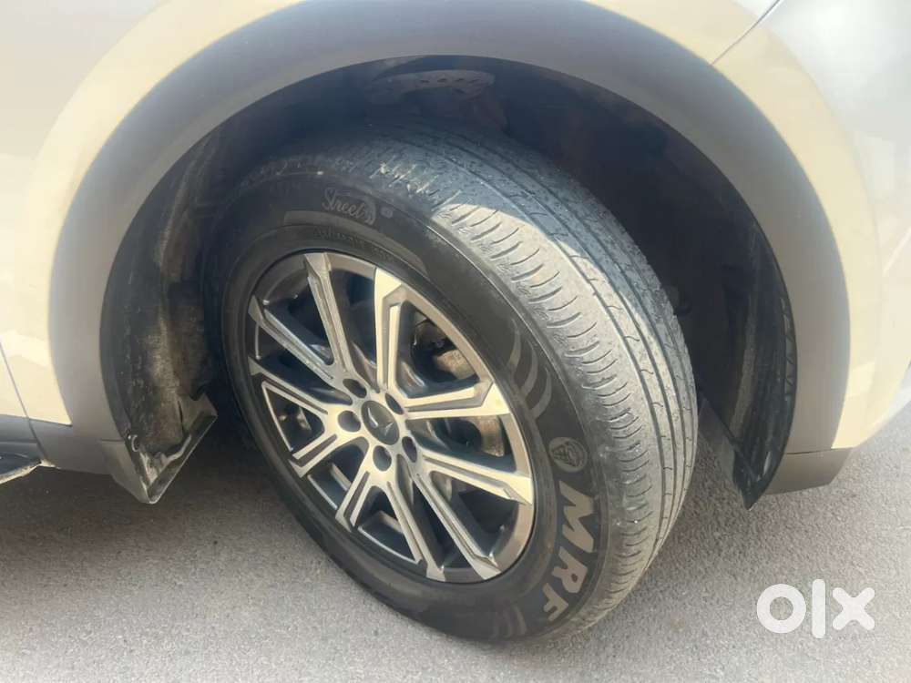 Mahindra Xuv700 2.2 Ax 7 Diesel At Luxury Pack Str Awd, 2023, Diesel