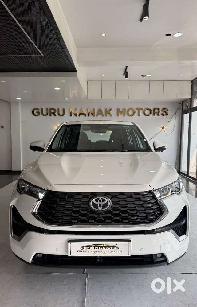 Toyota Innova Hycross 2.0 Zx Hybrid 7 Str, 2023, Cng & Hybrids