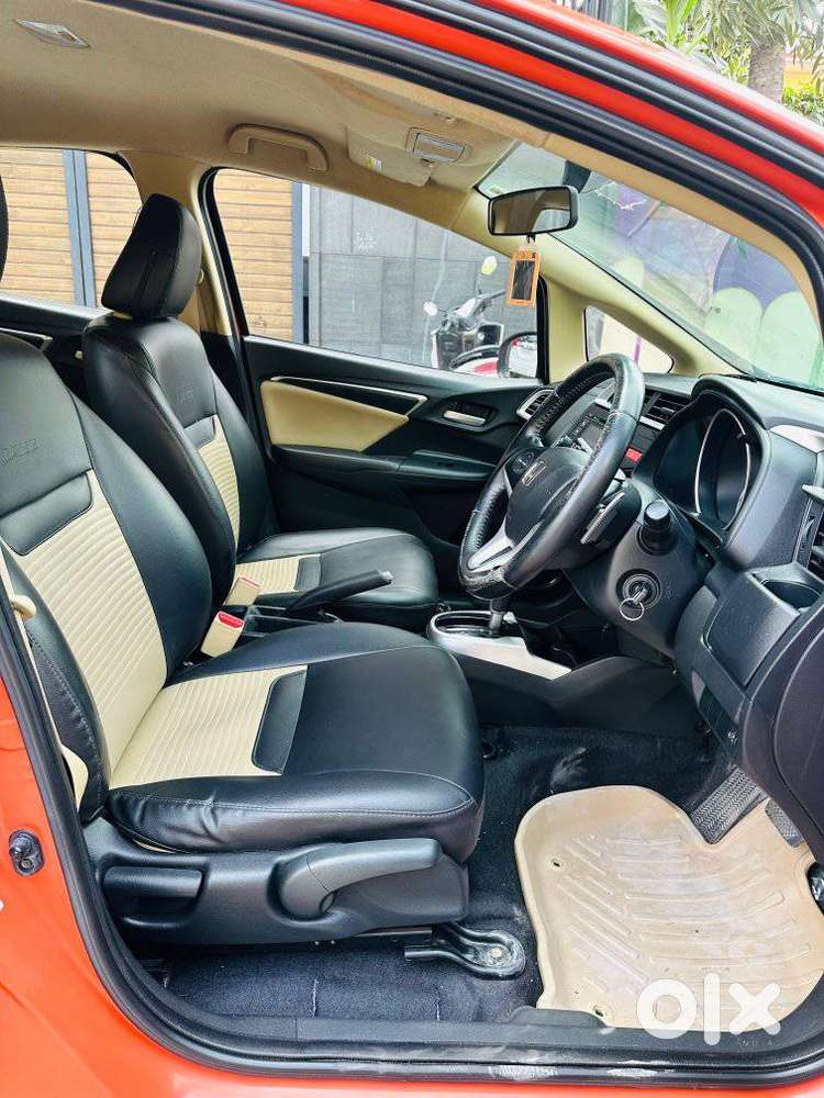 Honda Jazz V Cvt, 2015, Petrol