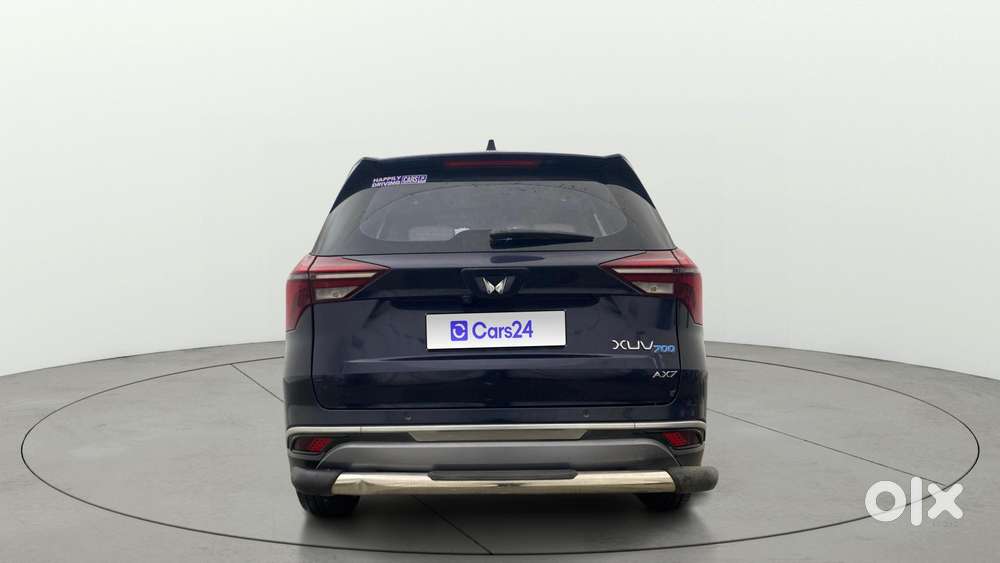 Mahindra Xuv700 2.0 Ax 3 Petrol At 5 Str, 2023, Diesel