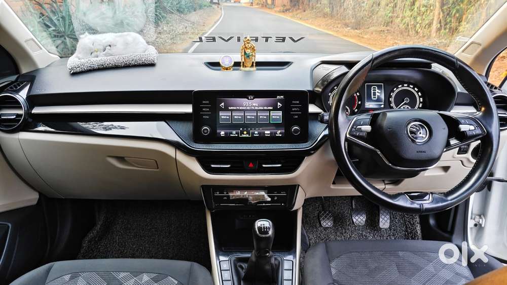 Skoda Slavia, 2022, Petrol