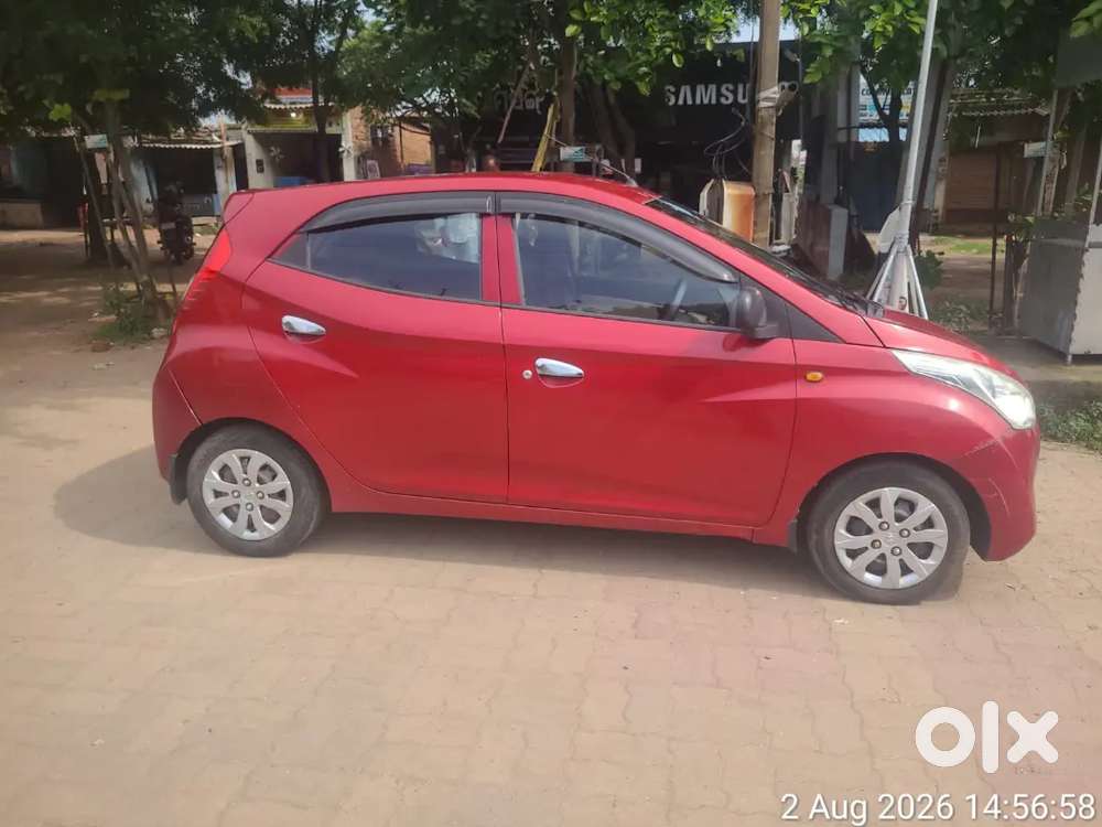 Hyundai Eon 2016 Petrol 120000 Km Driven Led Tv, Back Camera,new Ac