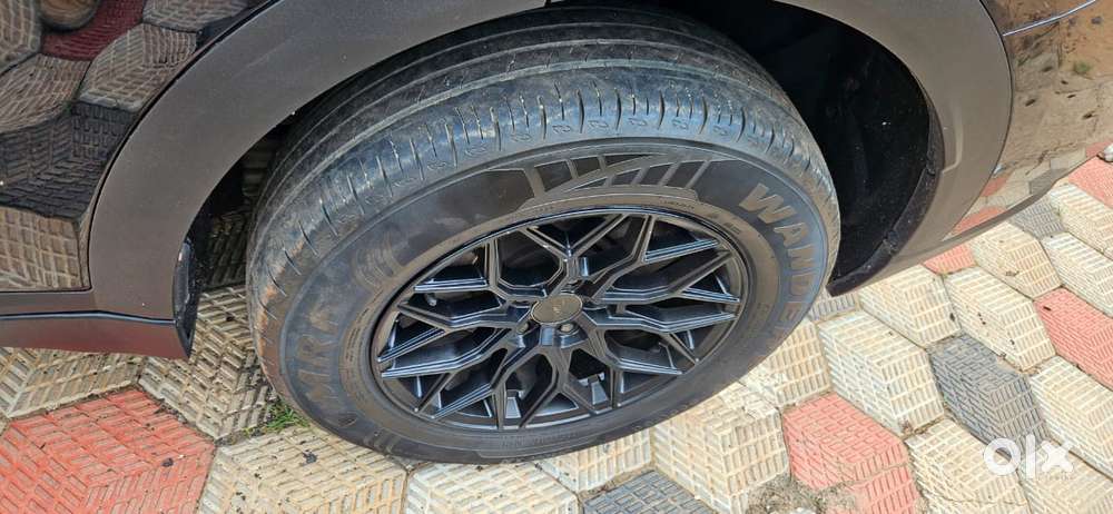 Mahindra Xuv700 2.2 Ax 7 Diesel Mt Str, 2024, Diesel