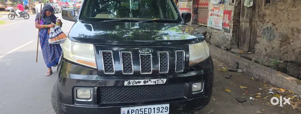 Mahindra Tuv 300 2017