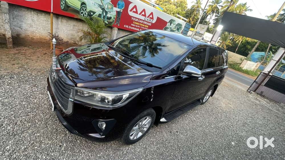 Toyota Innova Crysta 2.4 V 8 Str, 2016, Diesel