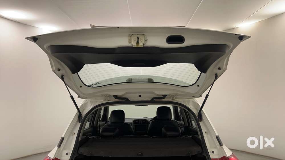 Maruti Suzuki Vitara Brezza 1.5 Zxi Plus At, 2021, Petrol
