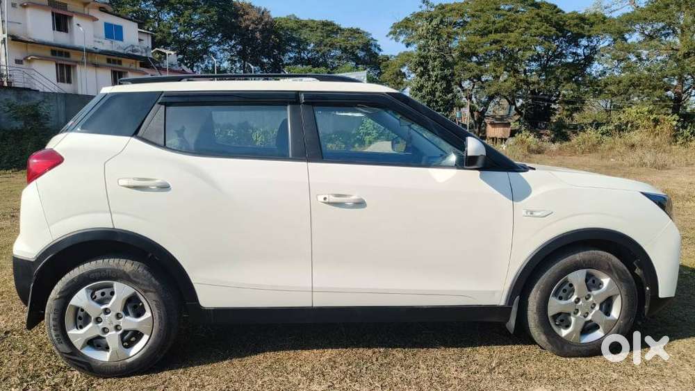 Mahindra Xuv300 1.2 W6 Amt Petrol, 2022, Petrol