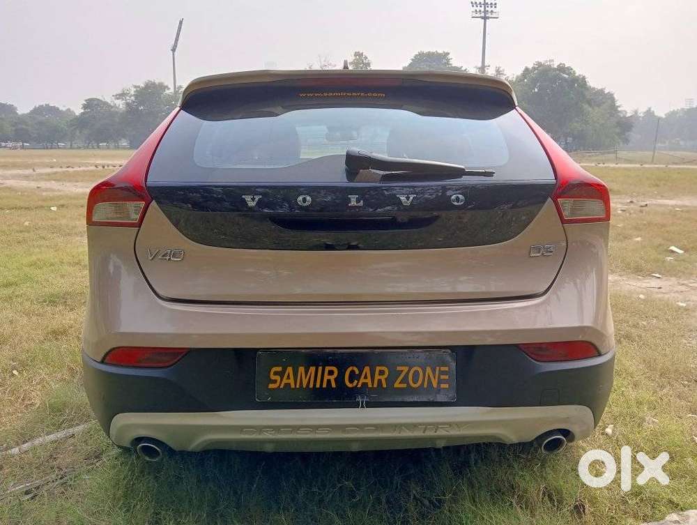 Volvo V40 Cross Country D3 Inscription, 2015, Diesel