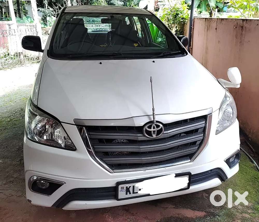 Toyota Innova 2.5 G 2014