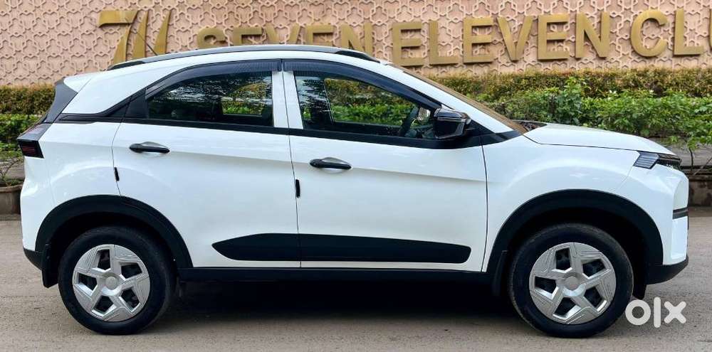 Tata Nexon, 2025, Cng & Hybrids