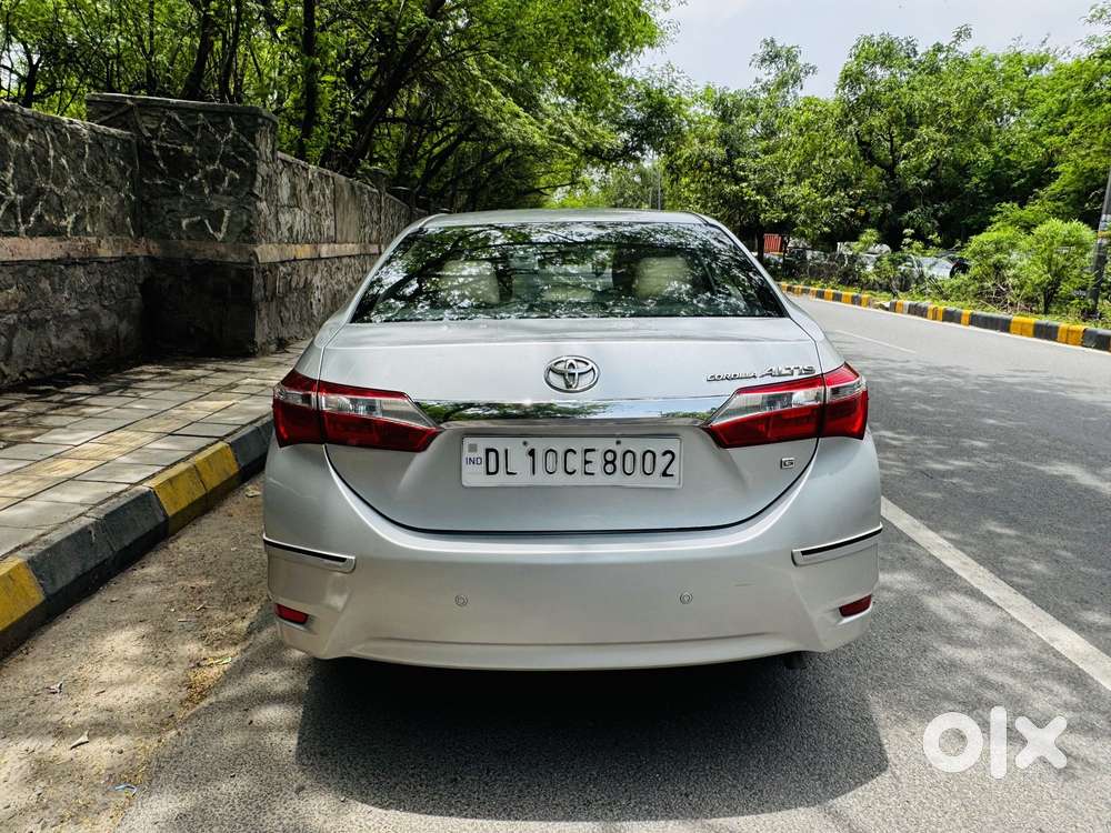 Toyota Corolla Altis G Hv At, 2015, Petrol