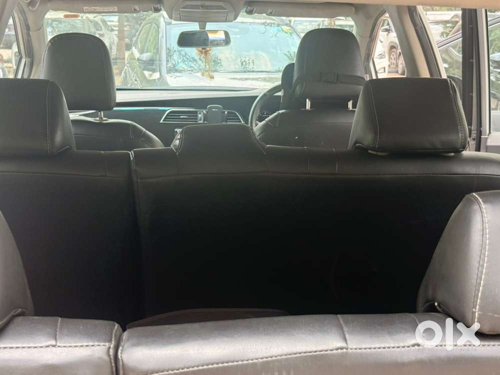 Marazzo M6 8 Seater Diesel