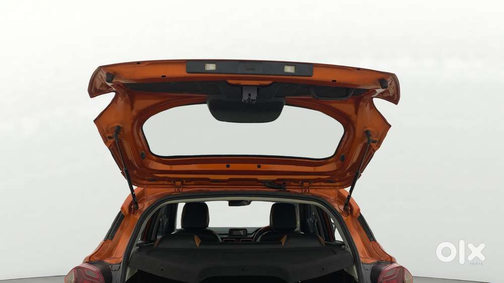 Tata Punch Camo Adventure Mt, 2022, Petrol